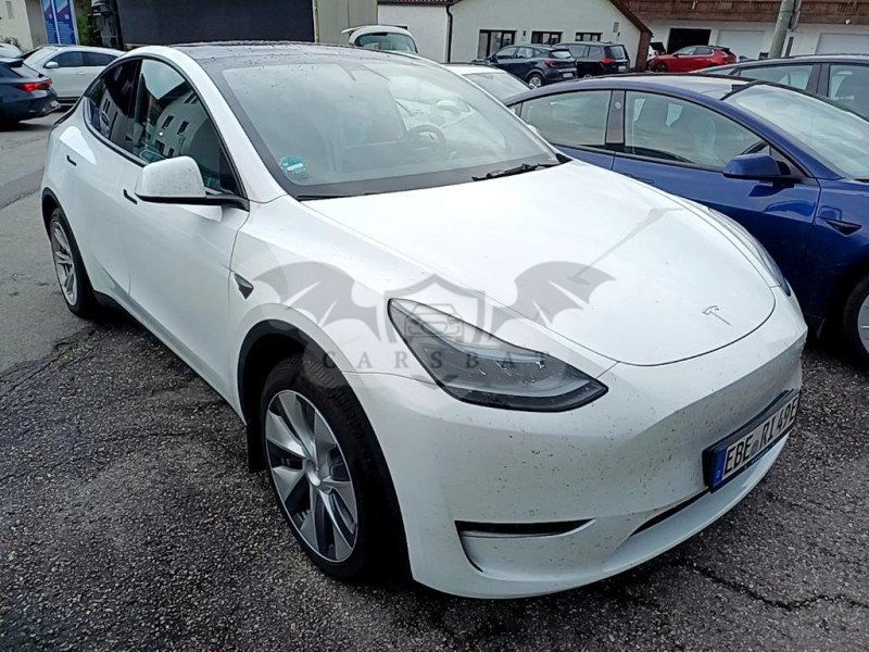 Tesla Model Y Long Range 75 kWh 2023