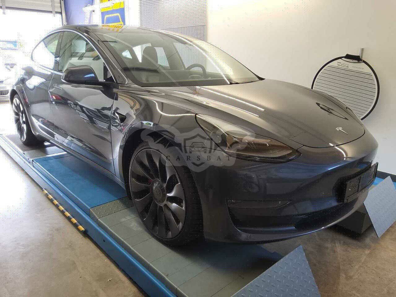 Tesla Model 3 Long Range Performance 2021