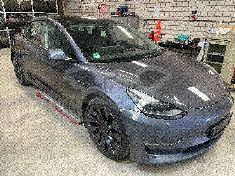 Tesla Model 3 Long Range Performance 2021