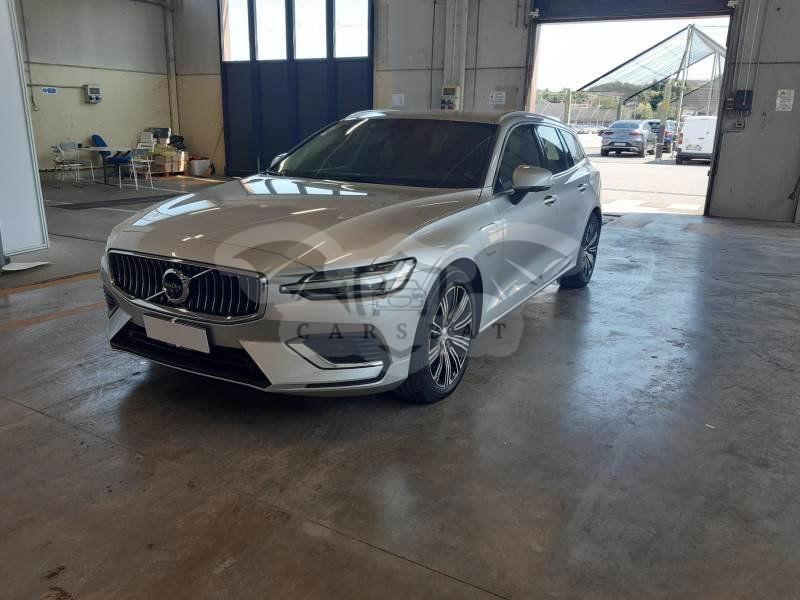 Volvo V60 T6 2022