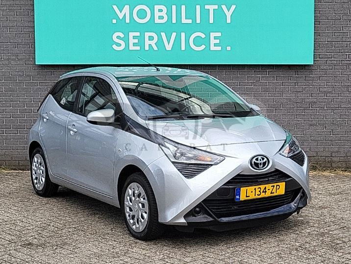 Toyota Aygo 1.0 VVT-i X-Play 2021