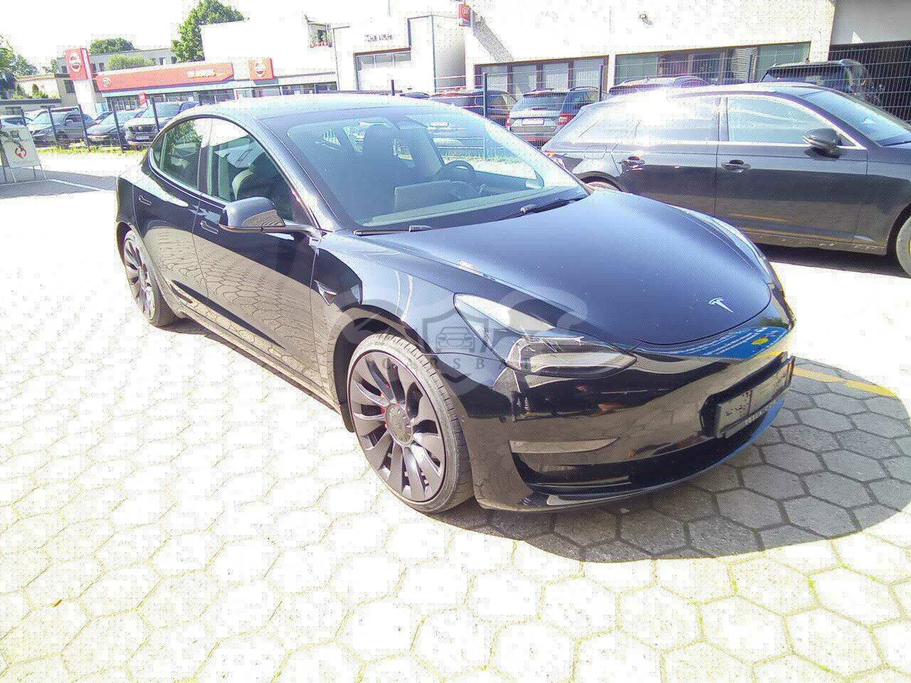 Tesla Model 3 Long Range Performance 2022