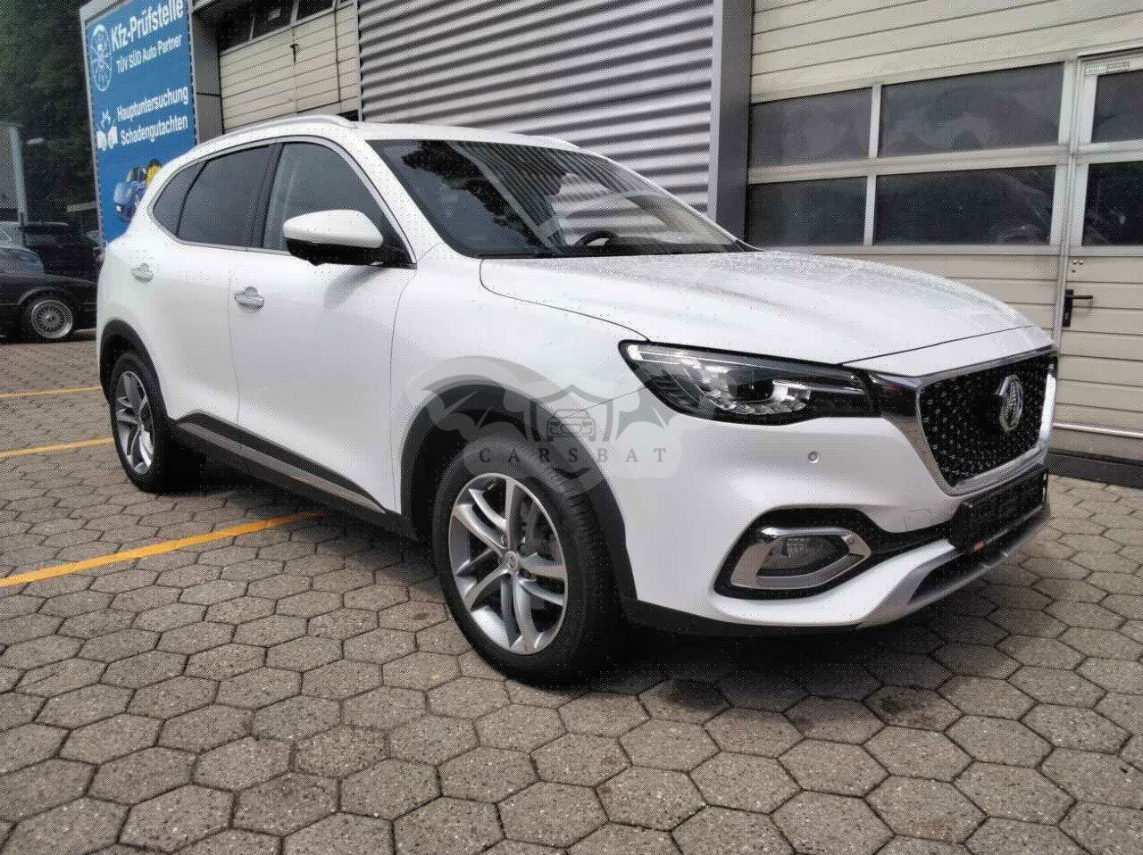 MG EHS Luxury 2022