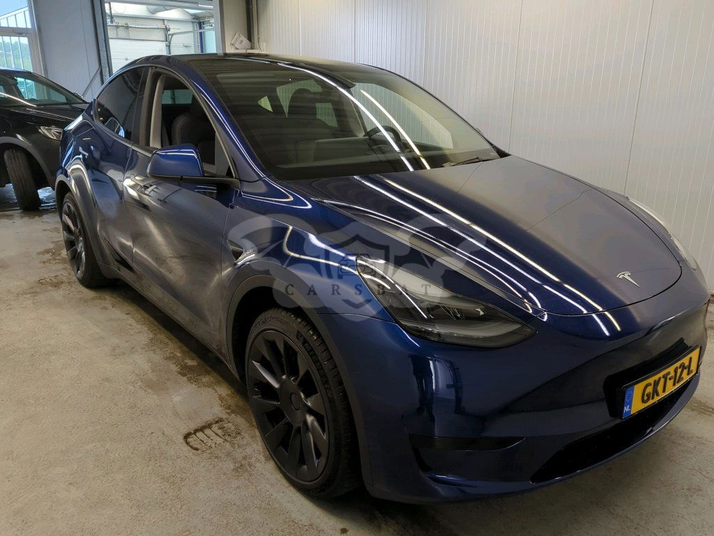 Tesla Model Y Long Range 75 kWh 2024