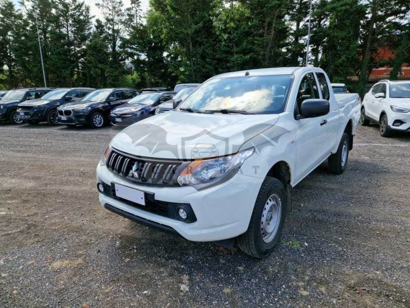 Mitsubishi L200 2.4 DI-D Invite 2019