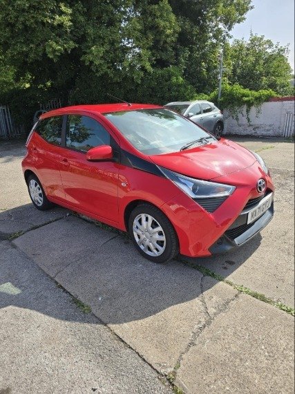 Toyota Aygo 1.0 VVT-i X-Play 2021