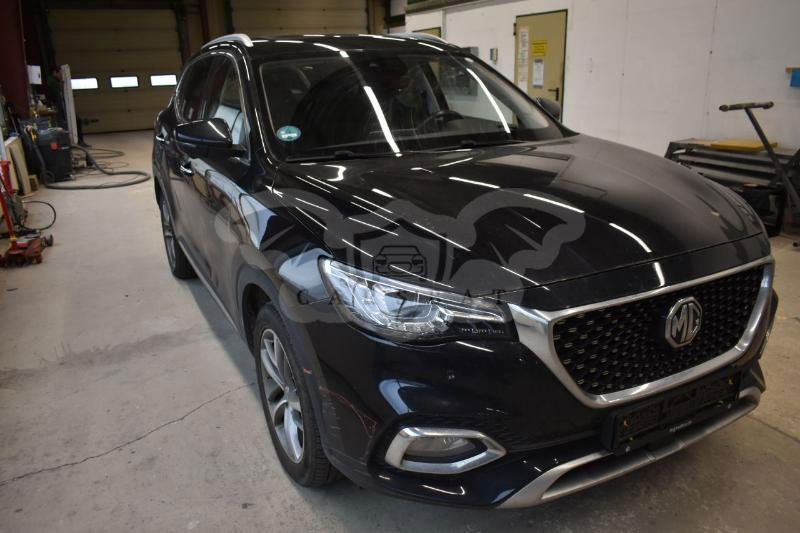 MG EHS Luxury 2022