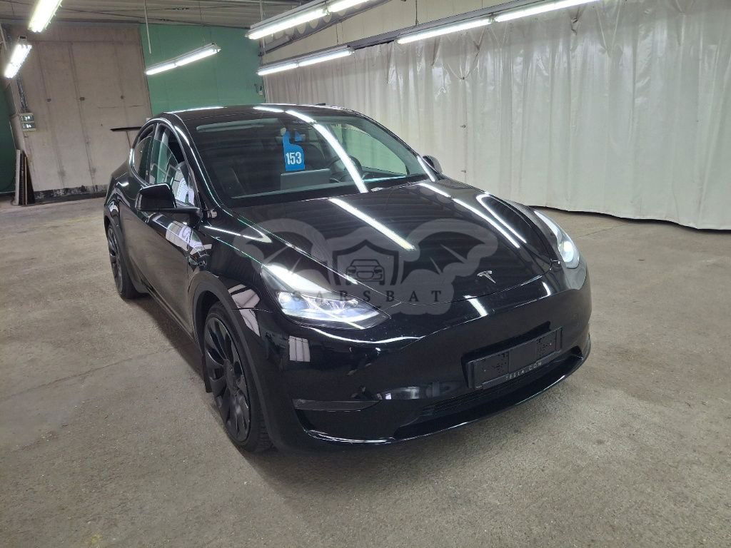Tesla Model Y Standard Range 2023
