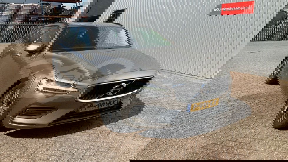 Volvo V60 2.0 Core 2022