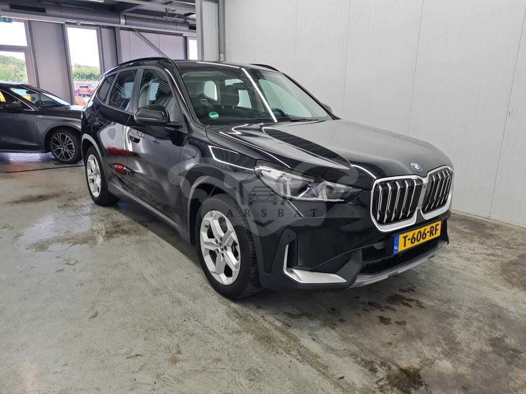 BMW iX1 2023