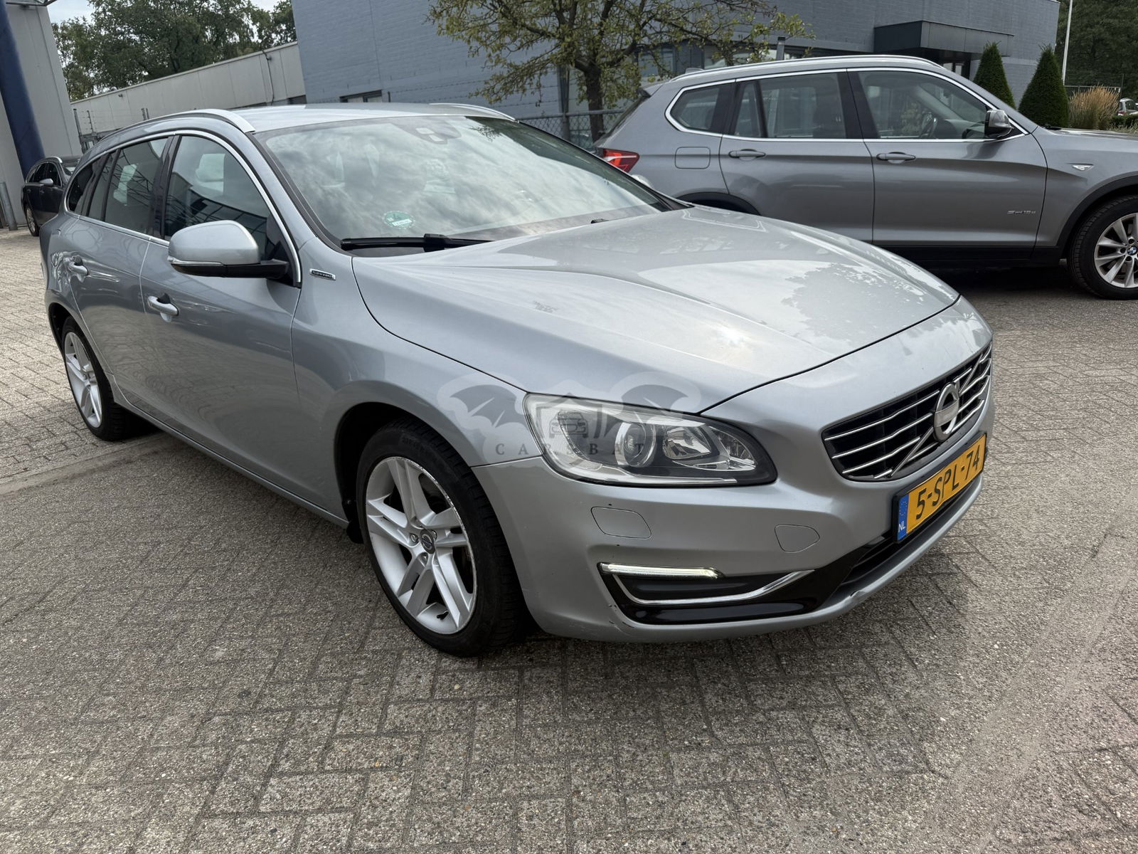 Volvo V60 D6 Summum 2013