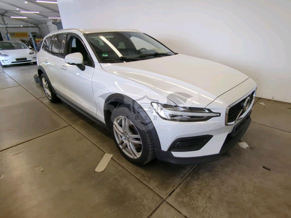 Volvo V60 Cross Country B4 2022