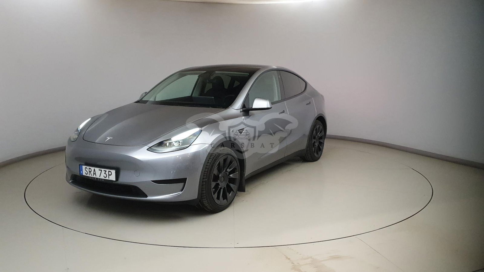 Tesla Model Y Standard Range 2024