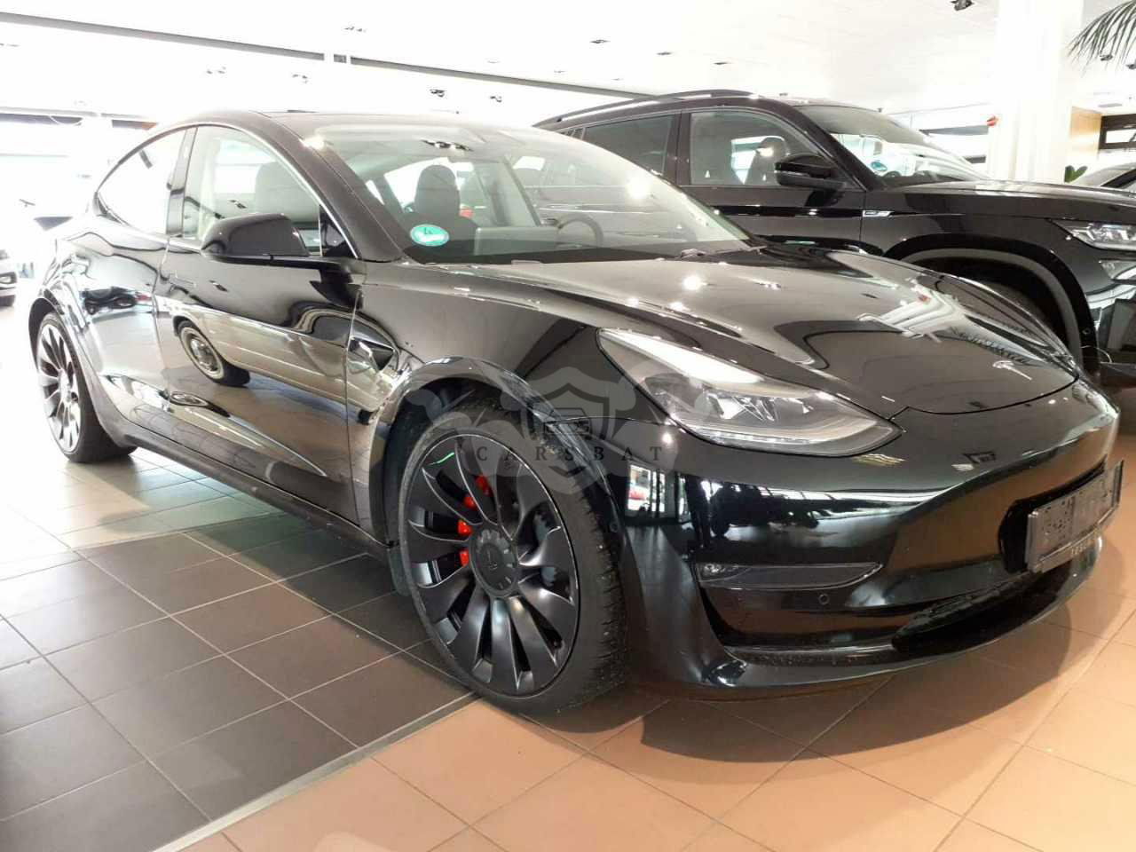Tesla Model 3 Long Range Performance 2021