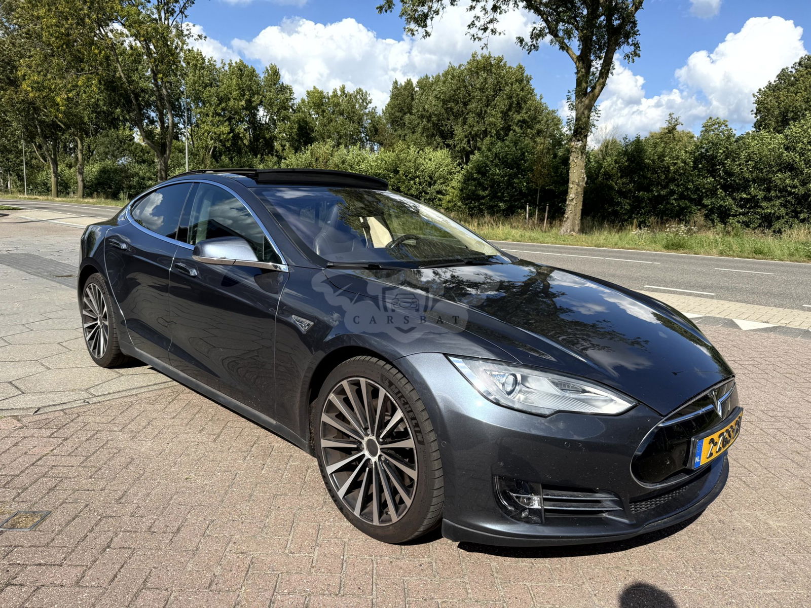 Tesla Model S 85 85 kWh 2014