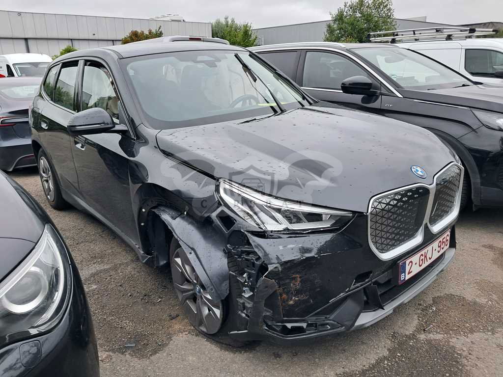 BMW iX1 2025