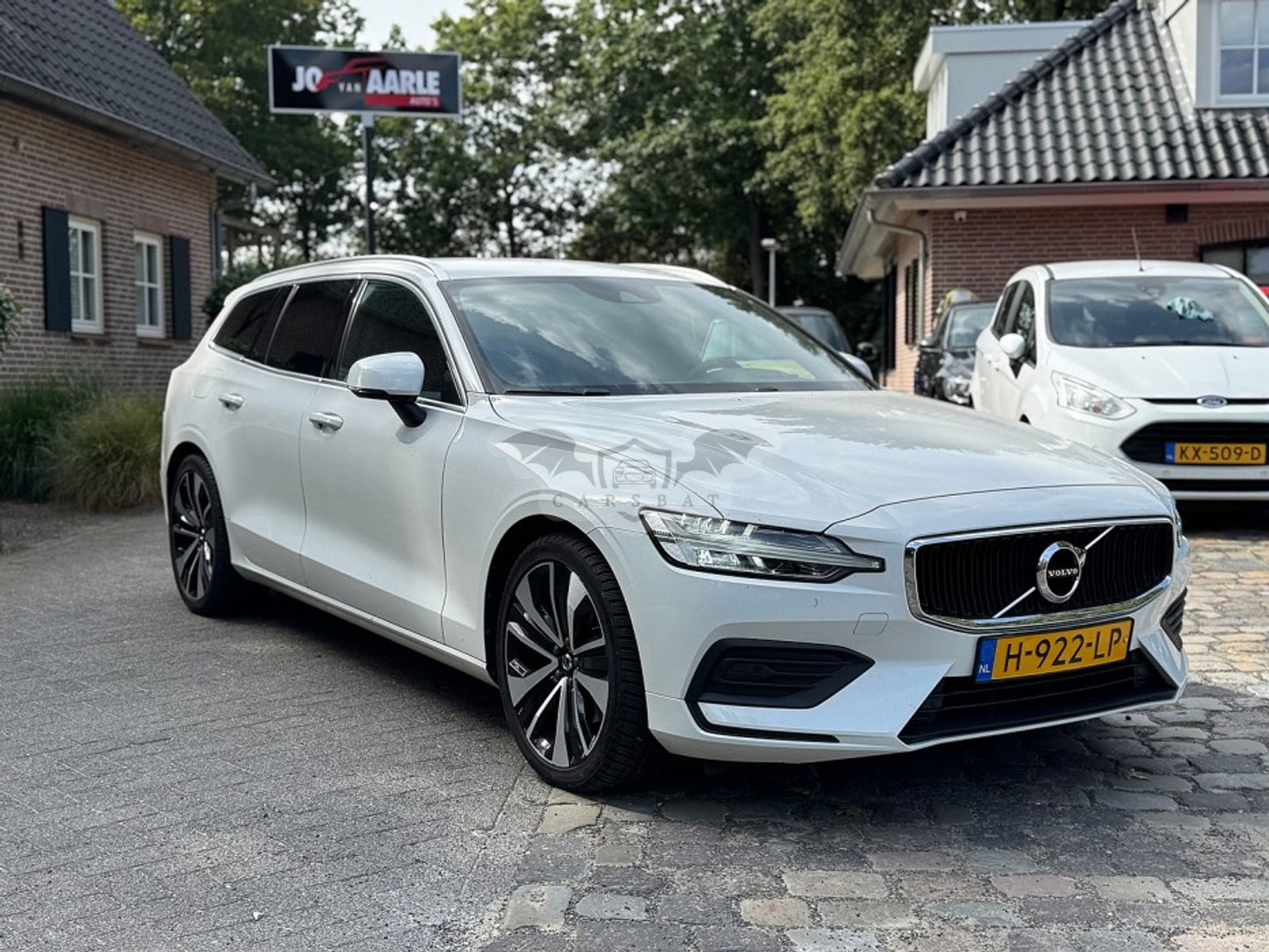 Volvo V60 T4 Momentum Pro 2020