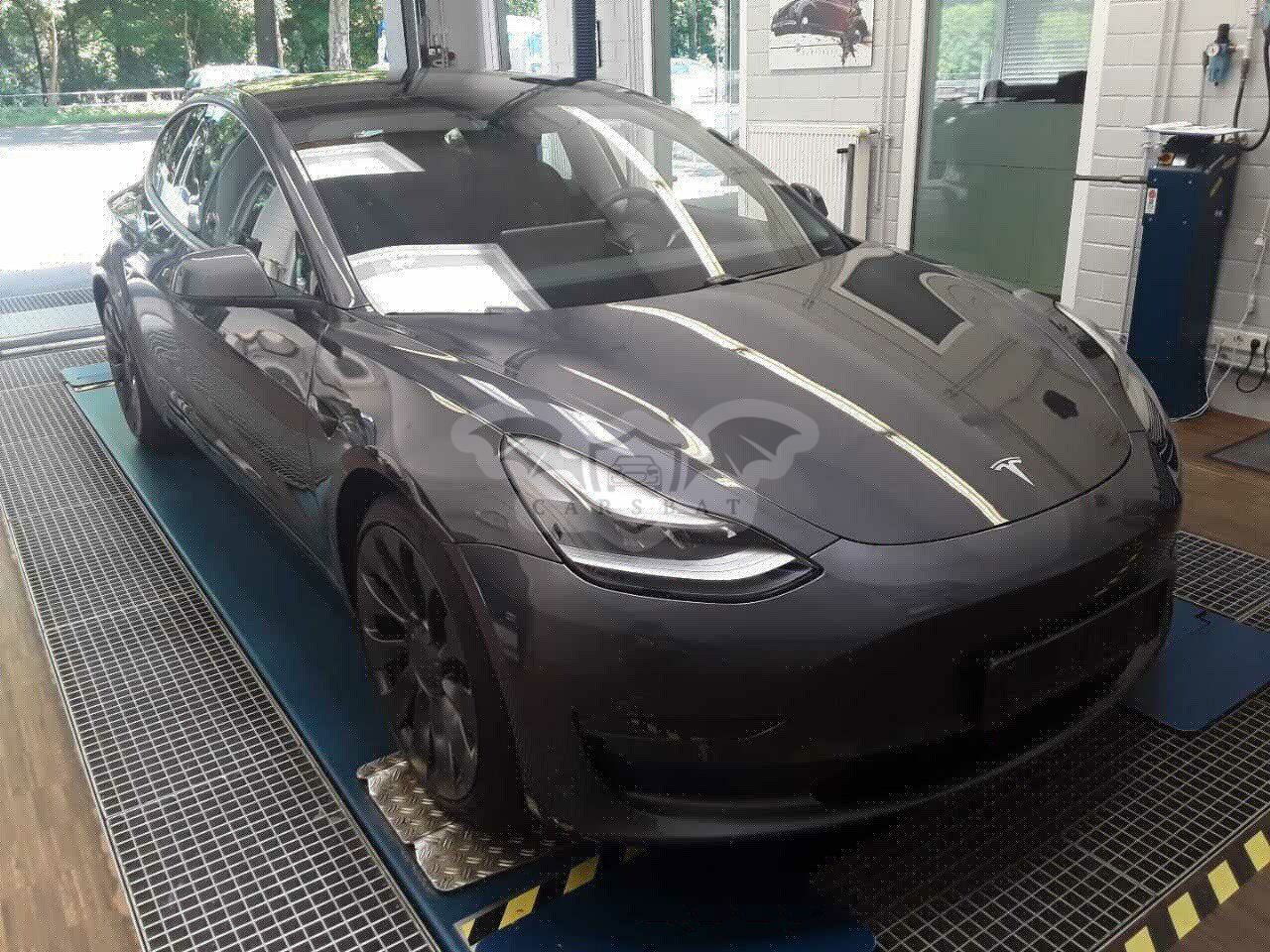 Tesla Model 3 Long Range Performance 2021
