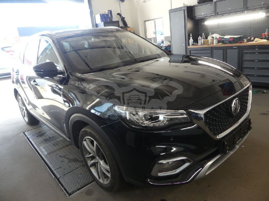 MG EHS Luxury 2022