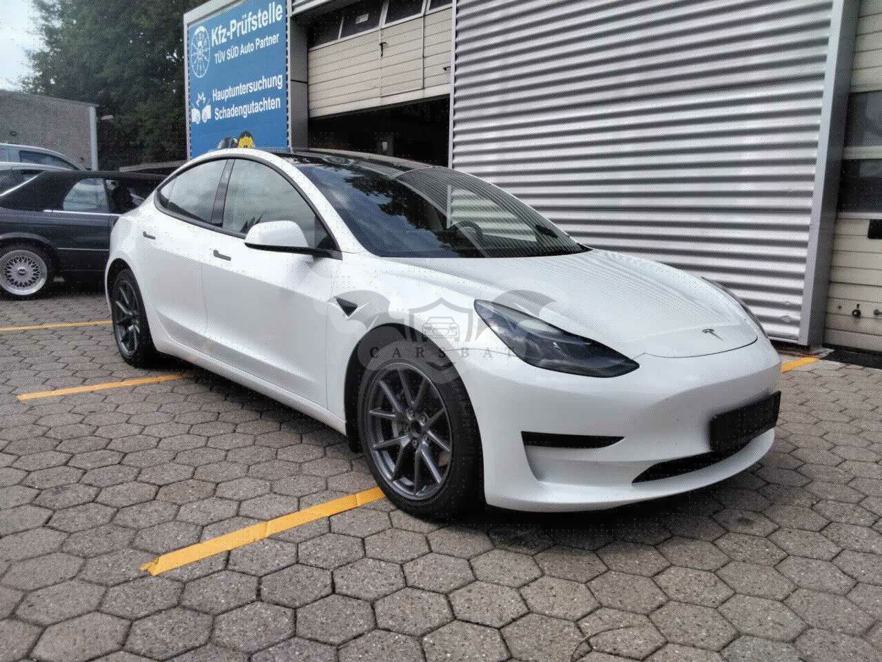 Tesla Model 3 Standard Range Plus 2021