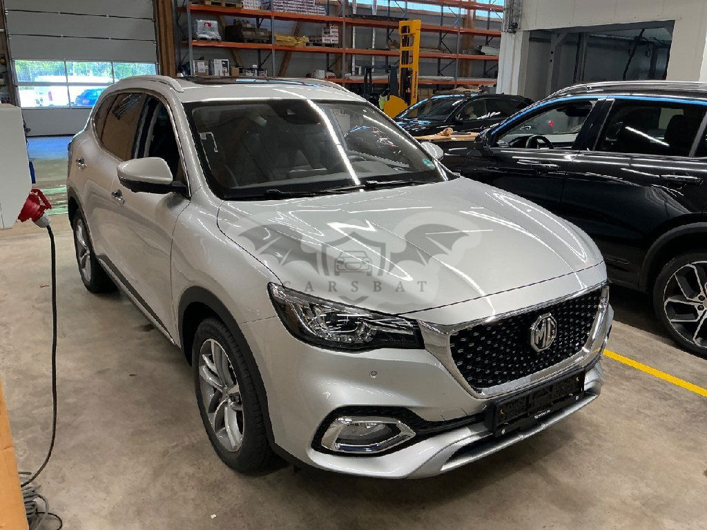 MG EHS Luxury 2022