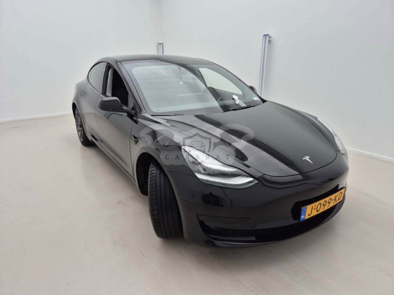 Tesla Model 3 Standard Range Plus 60 kWh 2020