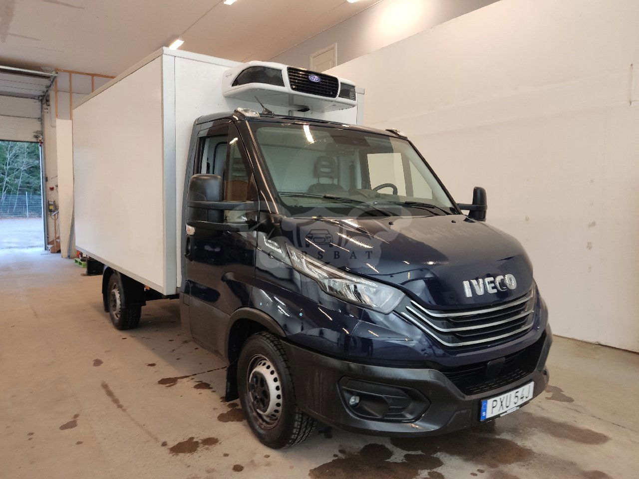 Iveco Daily box 2.3 2023