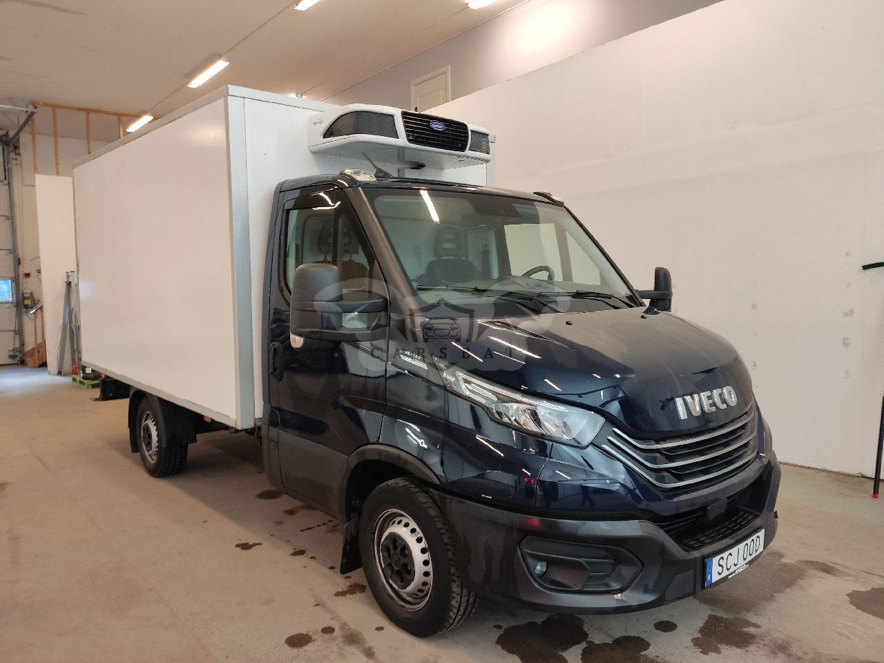 Iveco Daily box 2.3 2023