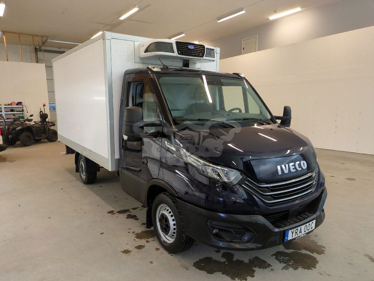 Iveco Daily box 2.3 2023