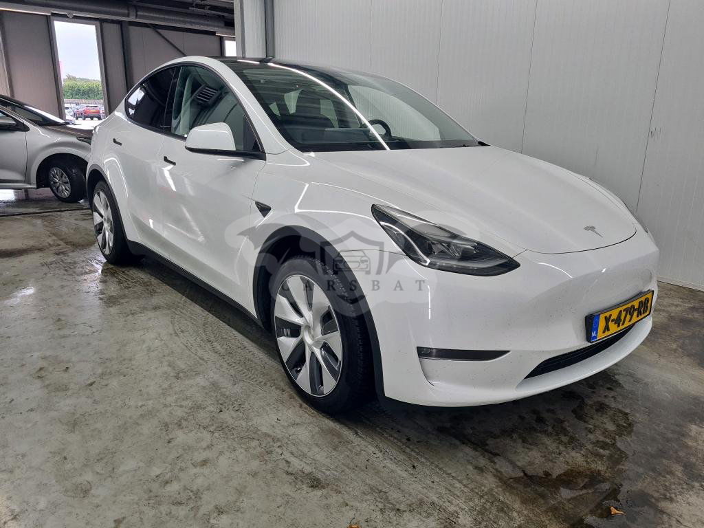 Tesla Model Y Long Range 75 kWh 2024