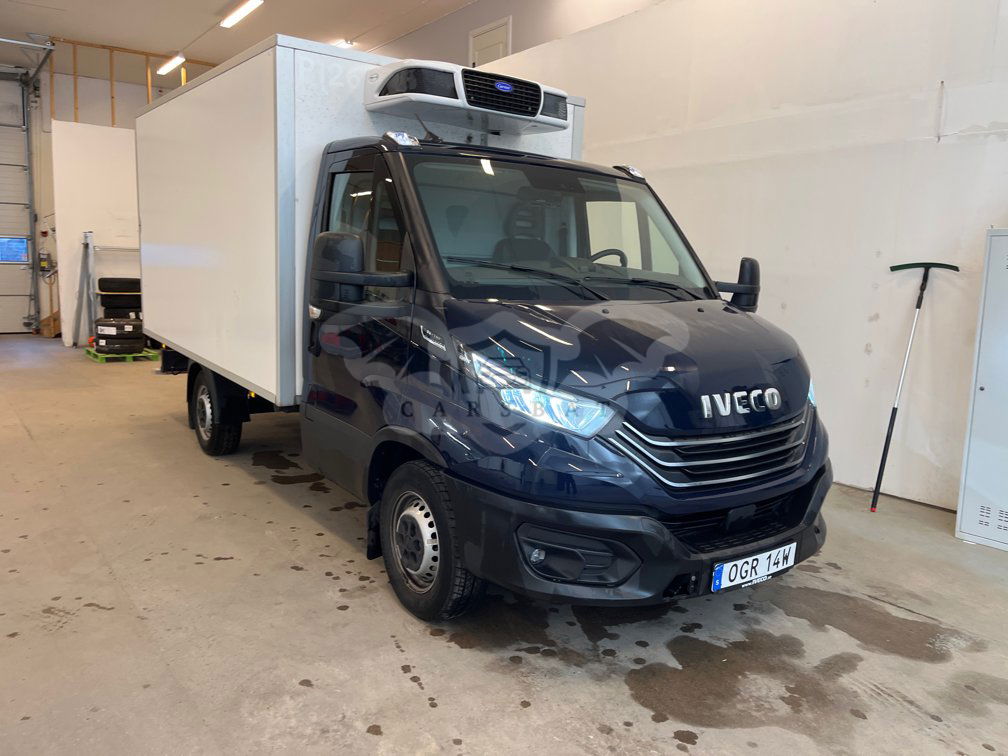 Iveco Daily box 2.3 2023
