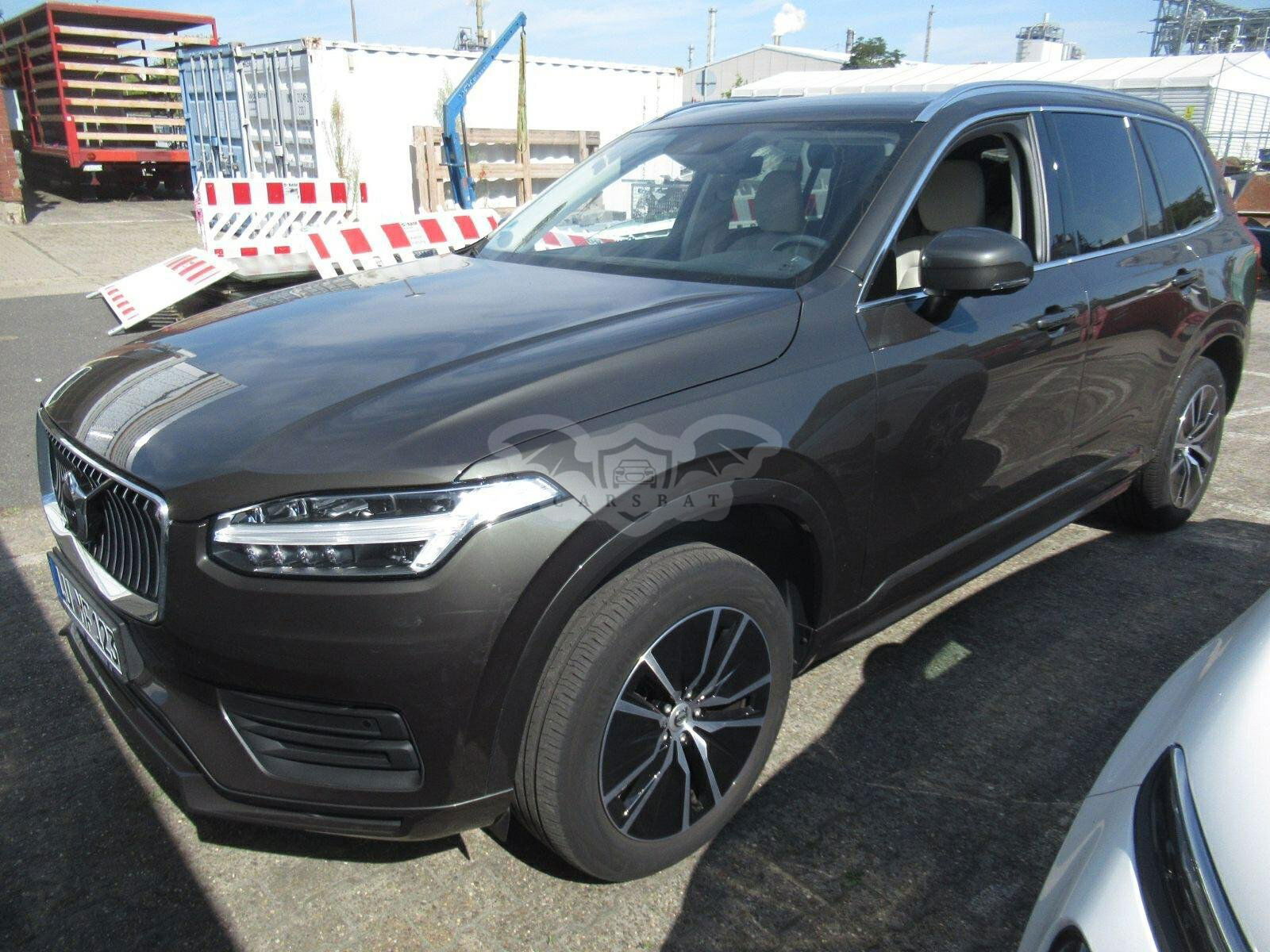 Volvo XC90 B5 Momentum Pro 2022