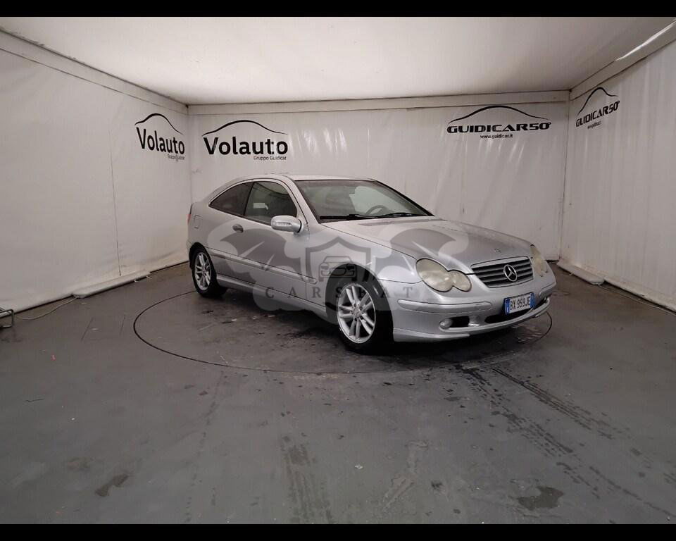 Mercedes-Benz C 200 2001