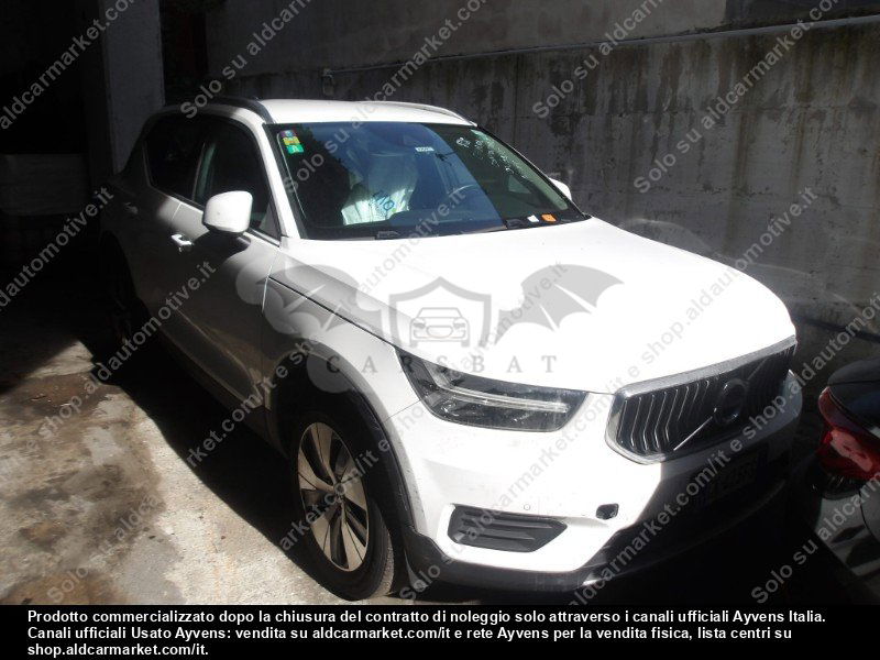 Volvo XC40 T4 2022