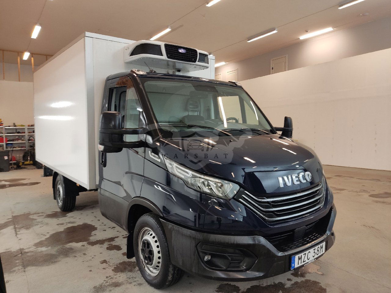 Iveco Daily chassis cab 2.3 2023