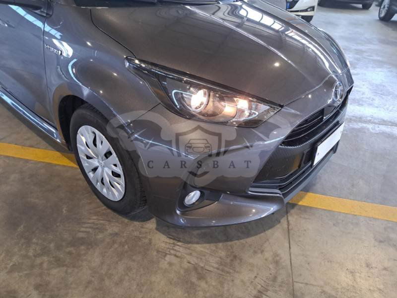 Toyota Yaris Business 2021