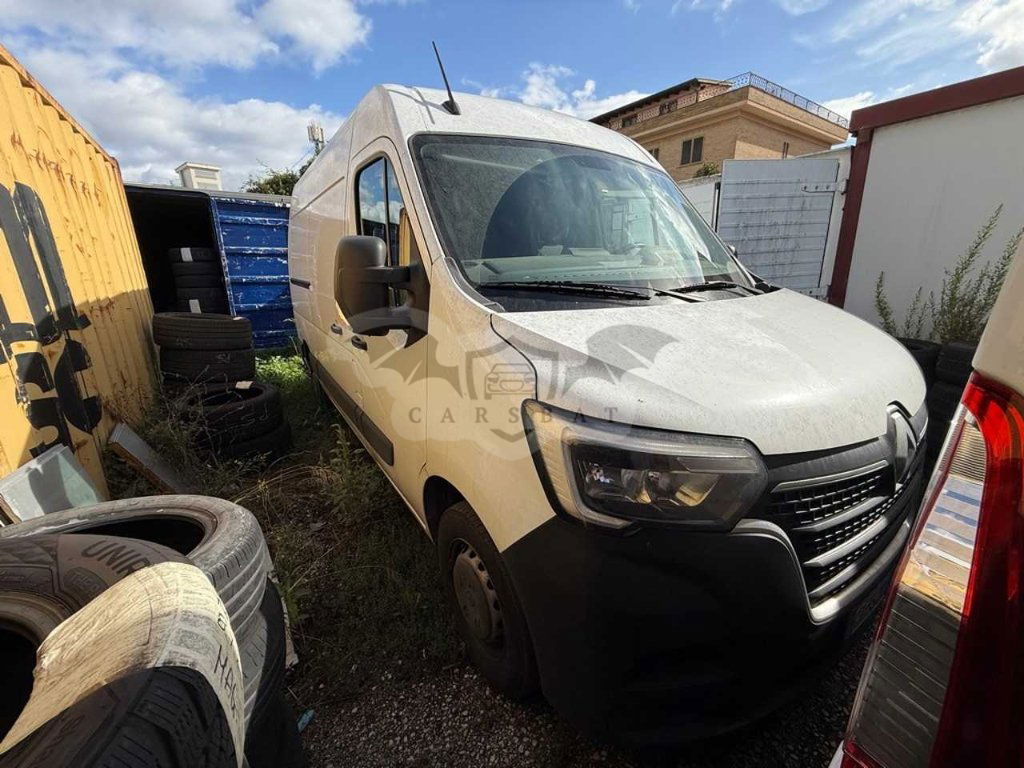 Renault Master L2H2 2024