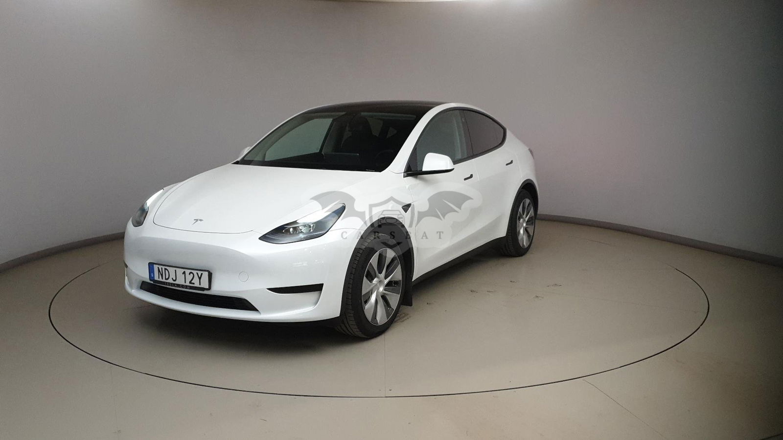 Tesla Model Y Standard Range 2023